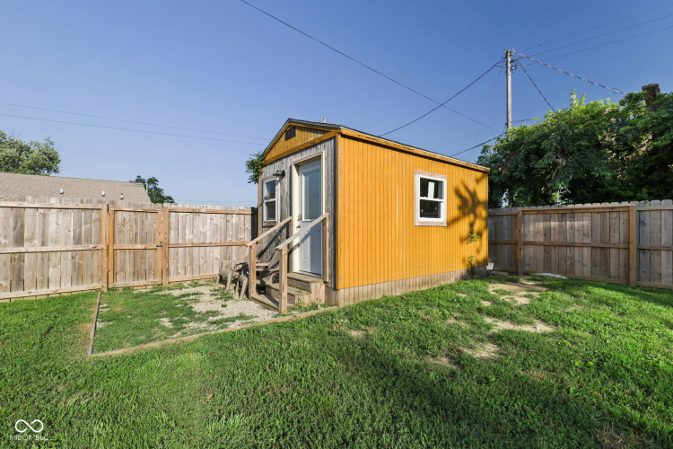 Listing Image 10