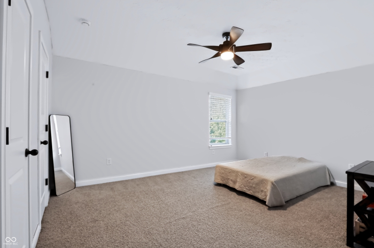 Listing Image 37