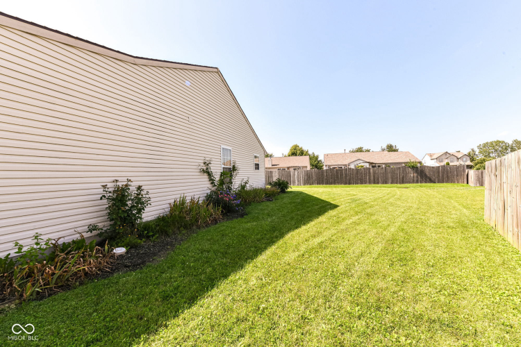 Listing Image 24