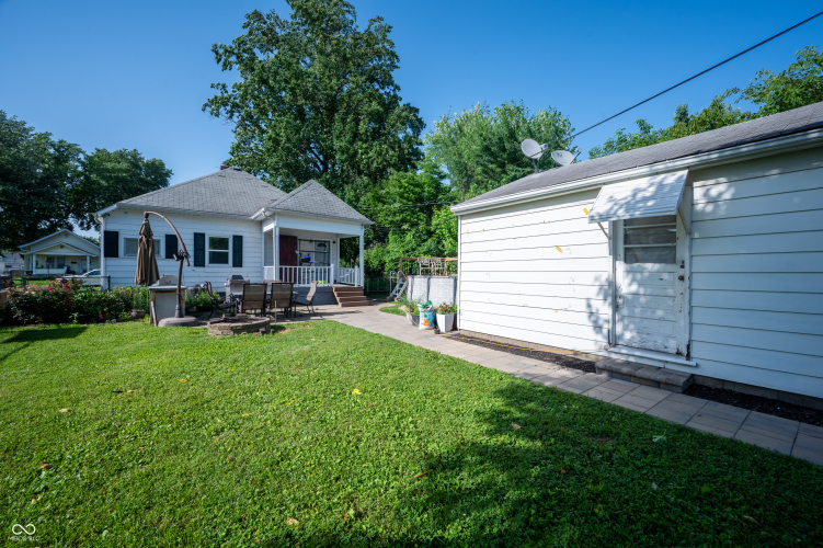 Listing Image 6
