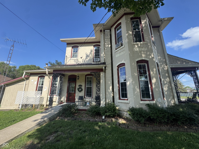 Listing Image 3