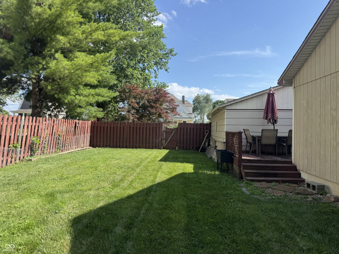Listing Image 4