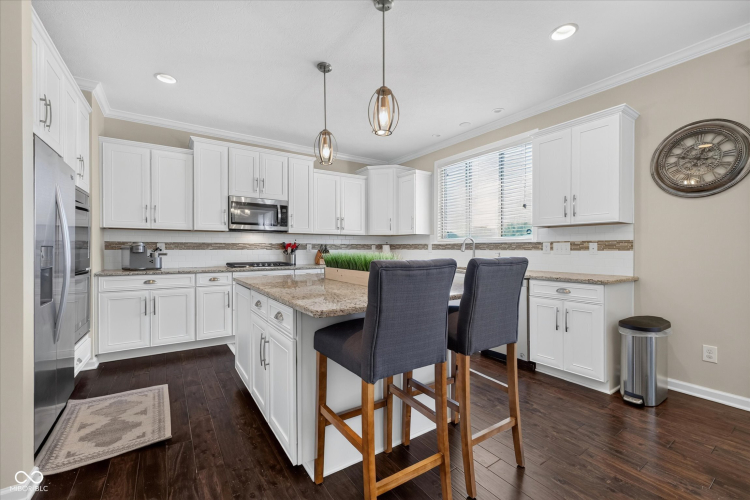 Listing Image 15
