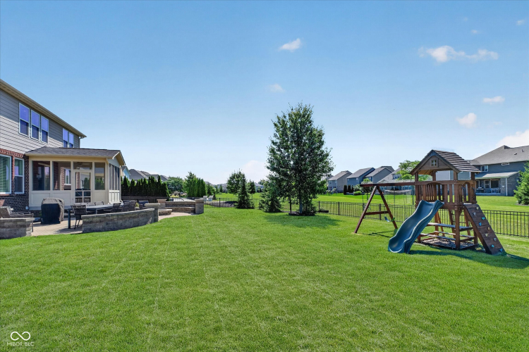 Listing Image 52