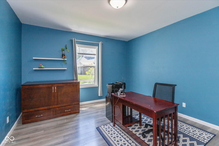 Listing Image 13