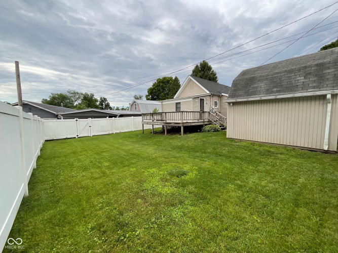 Listing Image 3