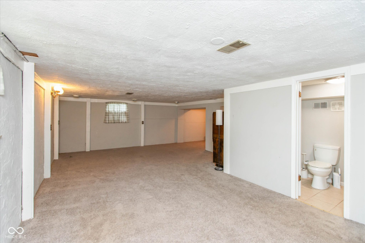 Listing Image 26