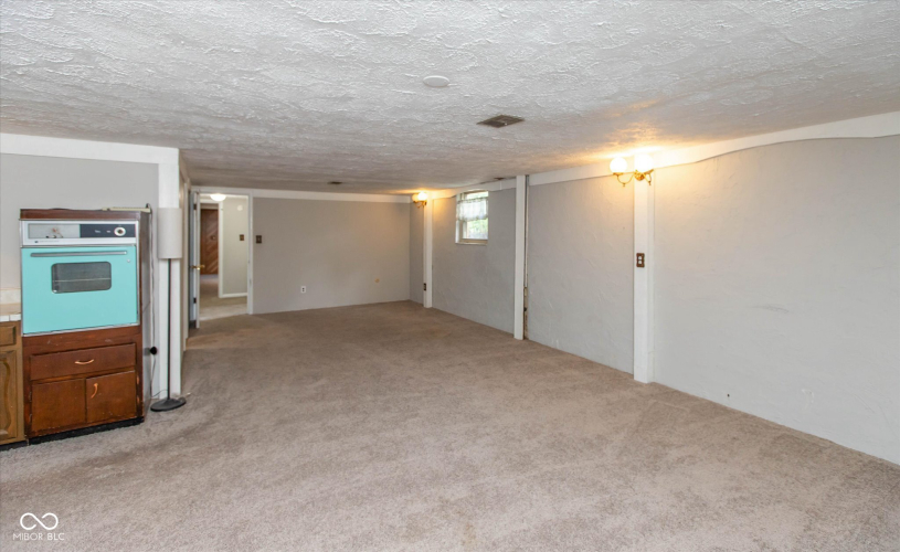 Listing Image 28