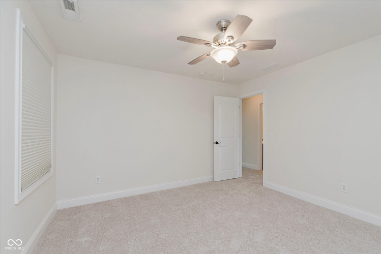 Listing Image 26
