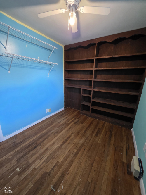 Listing Image 23