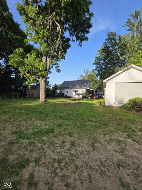 Listing Image 6