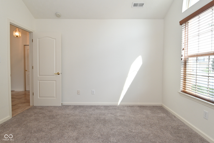 Listing Image 56
