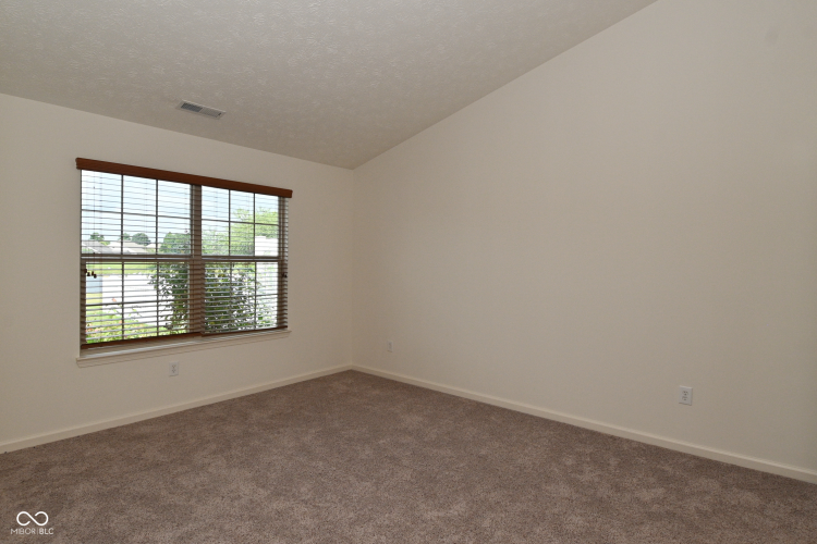 Listing Image 58