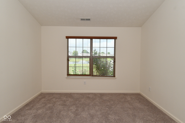 Listing Image 59
