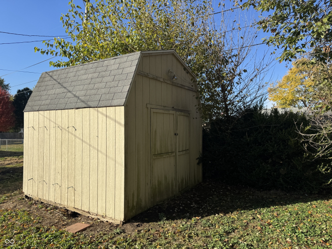 Listing Image 11