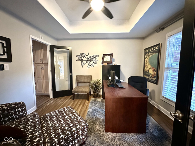 Listing Image 19