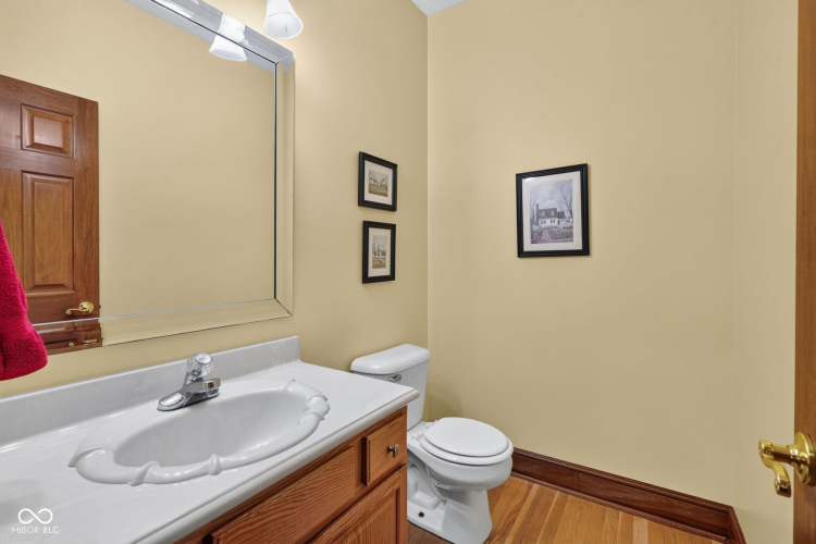 Listing Image 22
