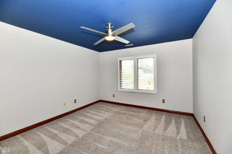 Listing Image 55