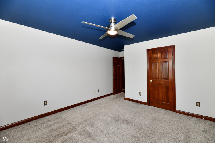 Listing Image 57