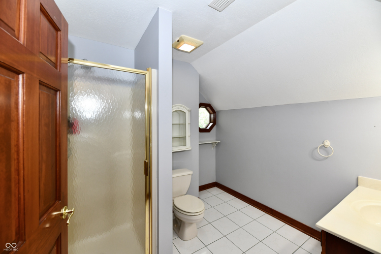 Listing Image 70