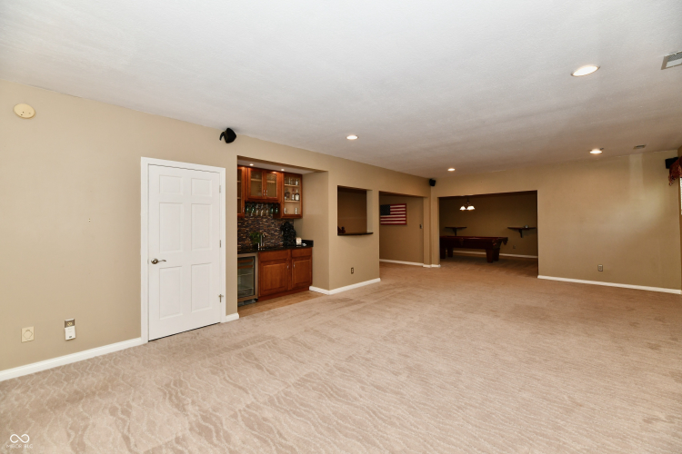 Listing Image 73