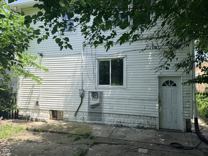 Listing Image 11
