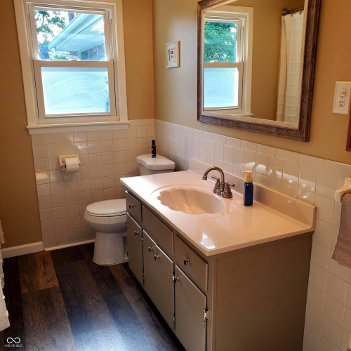 Listing Image 12