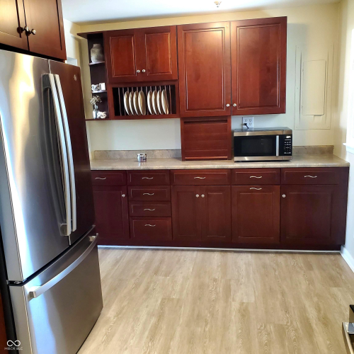 Listing Image 8