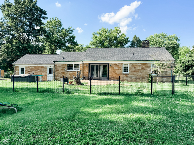 Listing Image 8