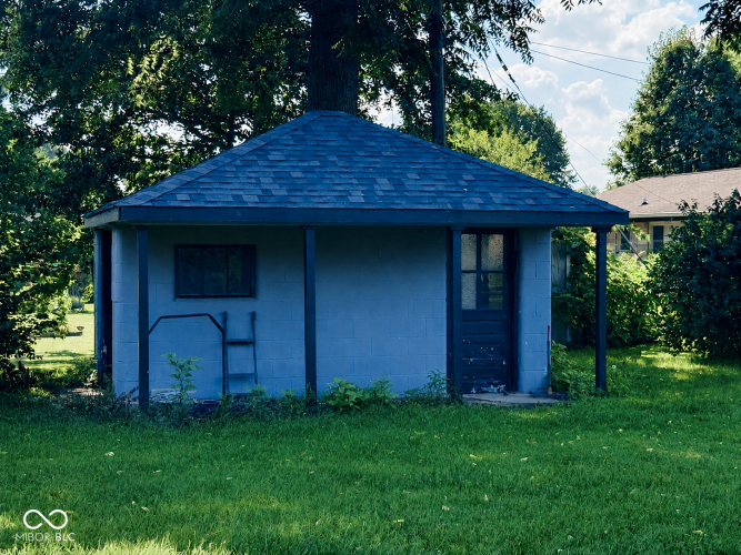 Listing Image 10