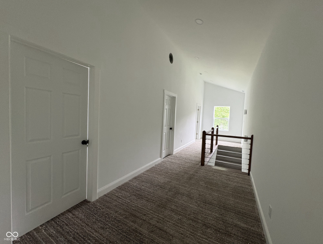 Listing Image 24