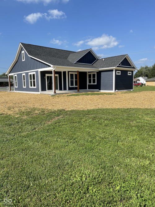 Listing Image 4