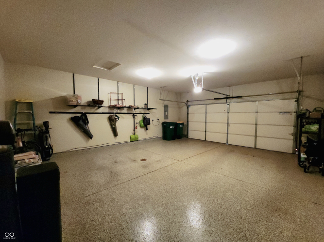 Listing Image 48
