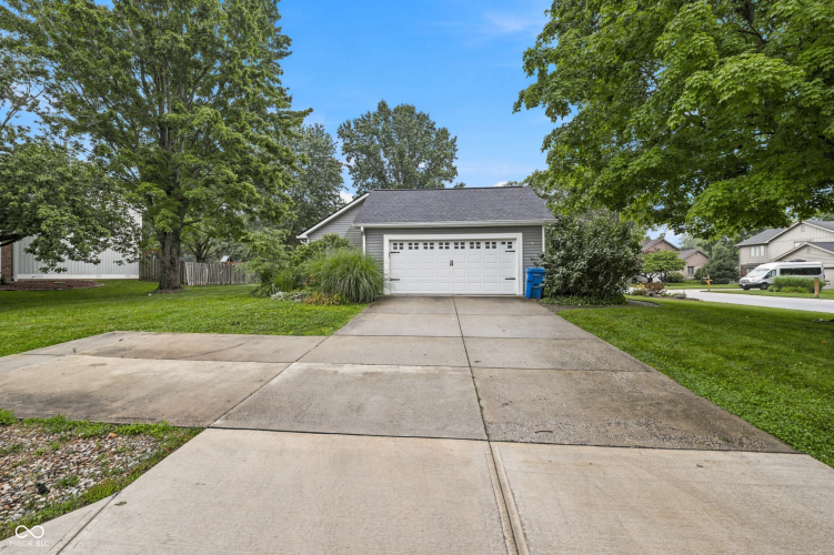 Listing Image 33