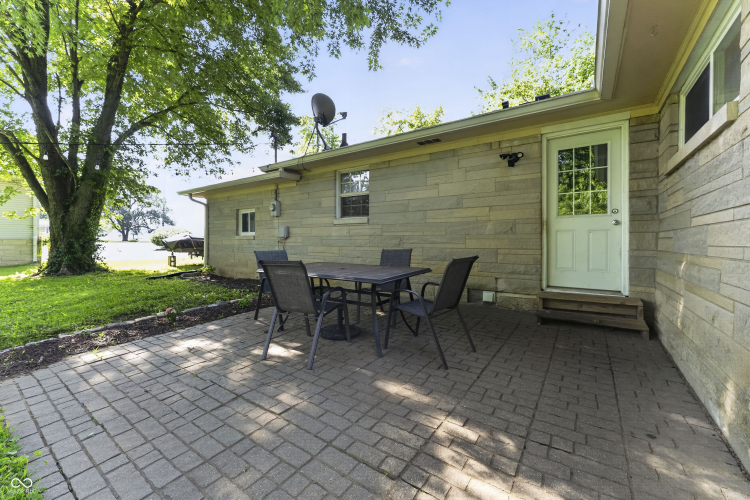Listing Image 32