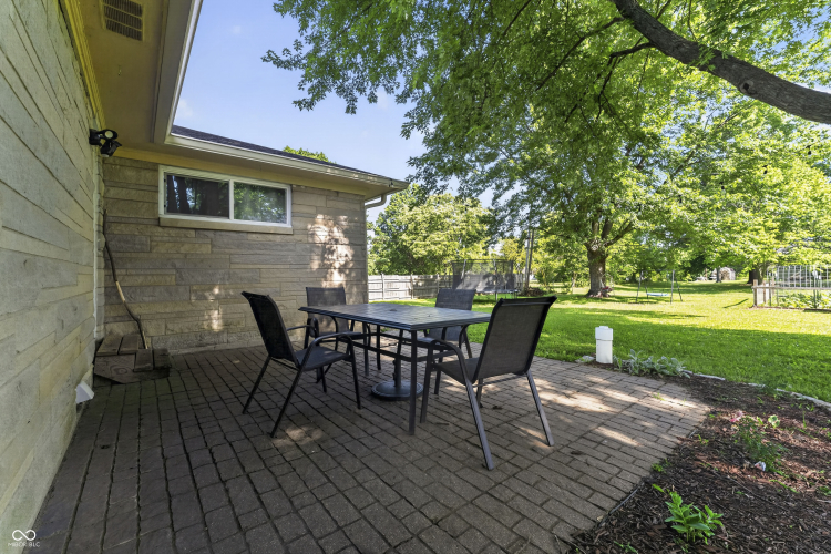 Listing Image 33