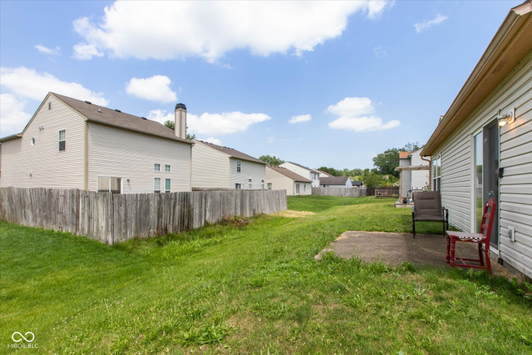 Listing Image 19