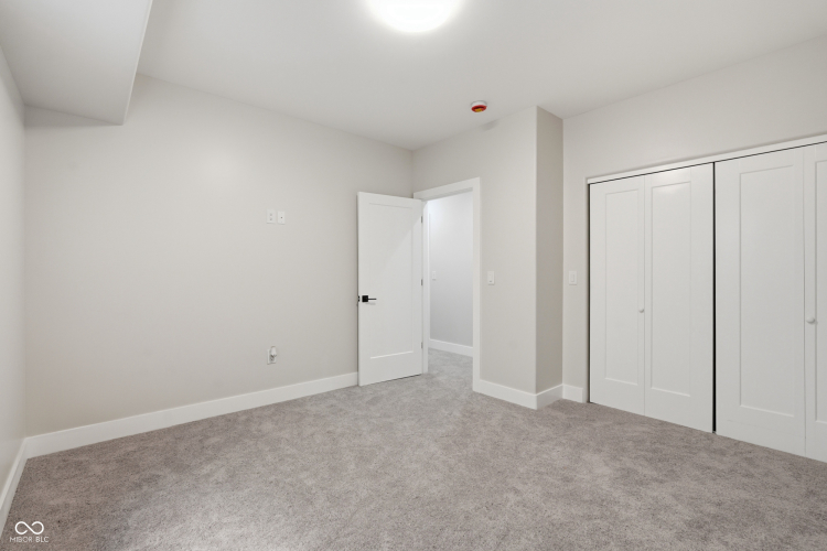 Listing Image 53