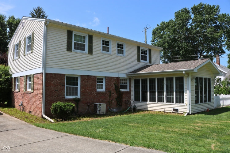 Listing Image 6