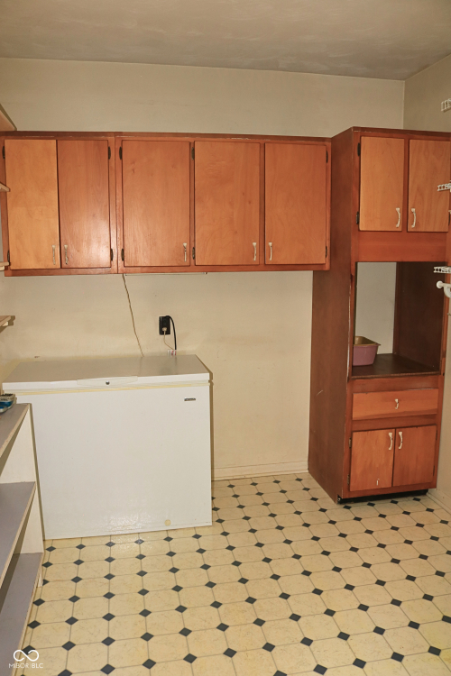 Listing Image 63