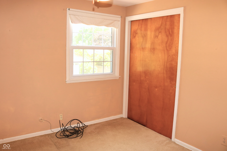 Listing Image 80