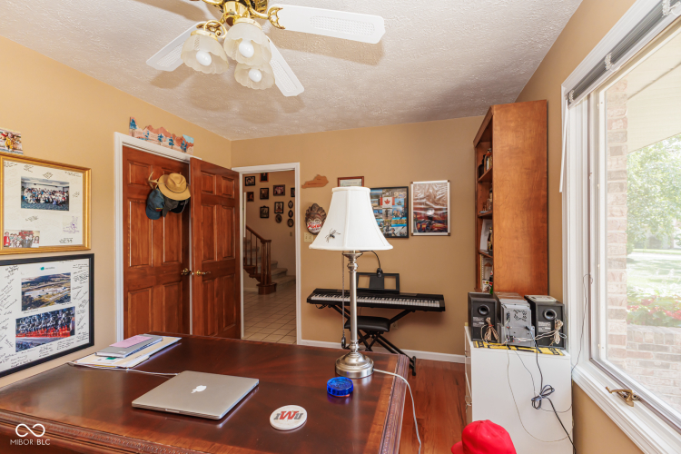 Listing Image 25