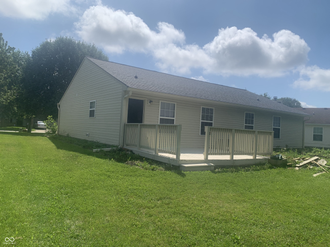 Listing Image 6