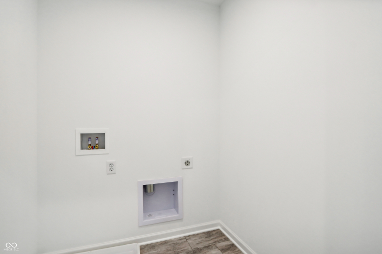 Listing Image 51
