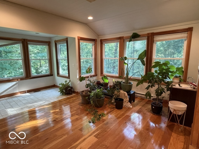 Listing Image 44
