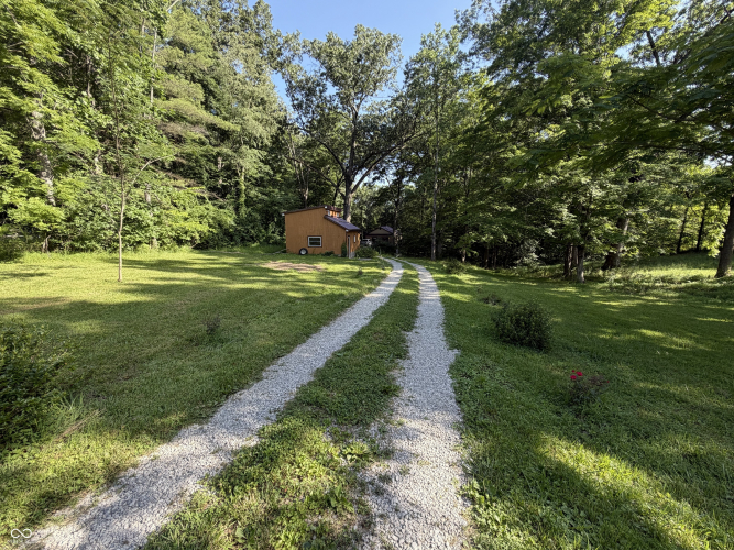 Listing Image 6