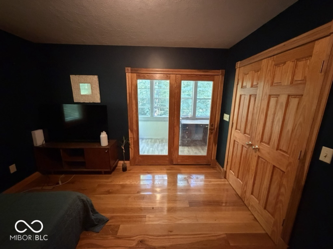 Listing Image 52