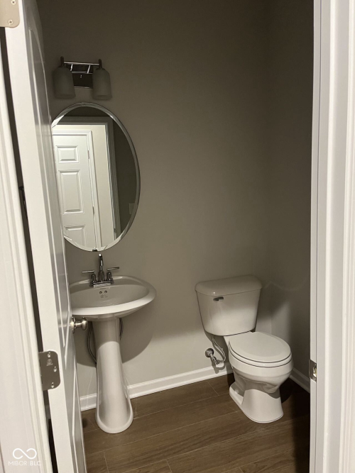 Listing Image 17