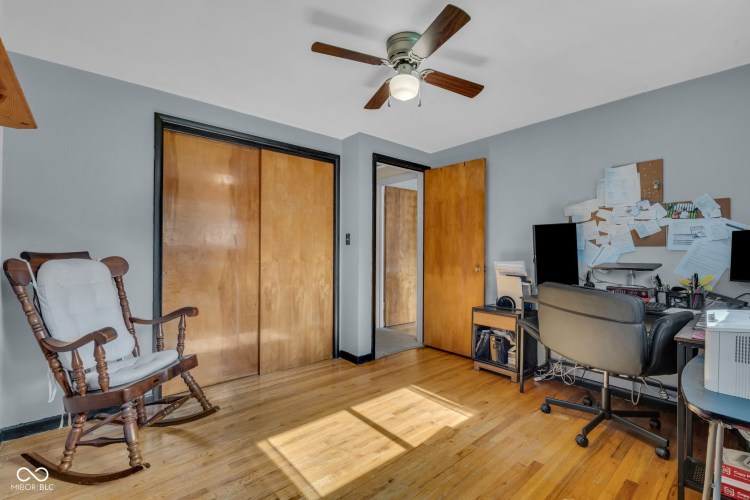 Listing Image 20