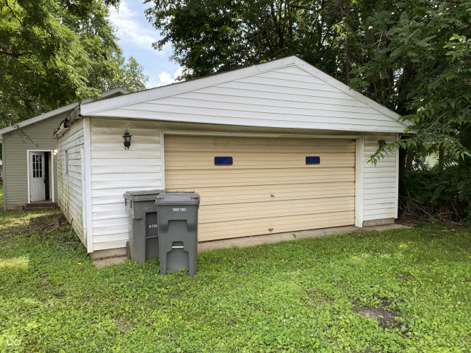 Listing Image 15